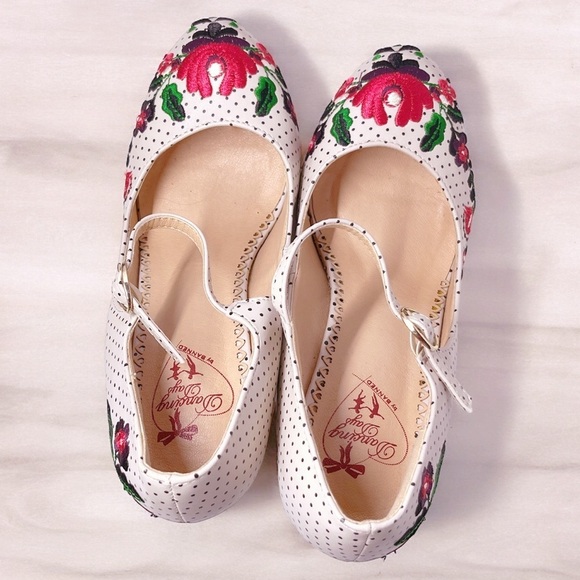 Vintage Pin-Up Retro Mary Jane Heels D&G Inspired Tan Floral Dancing Days(38)7.5 - Picture 3 of 16